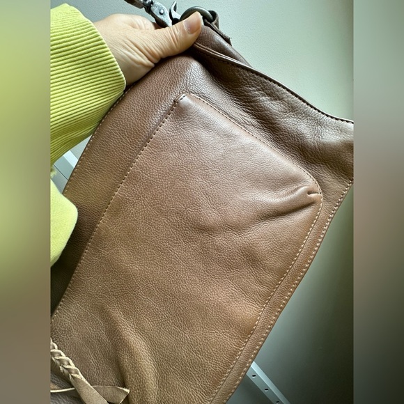 NWT We The Free Dixon Crossbody Desert Taupe Leather - Picture 9 of 16